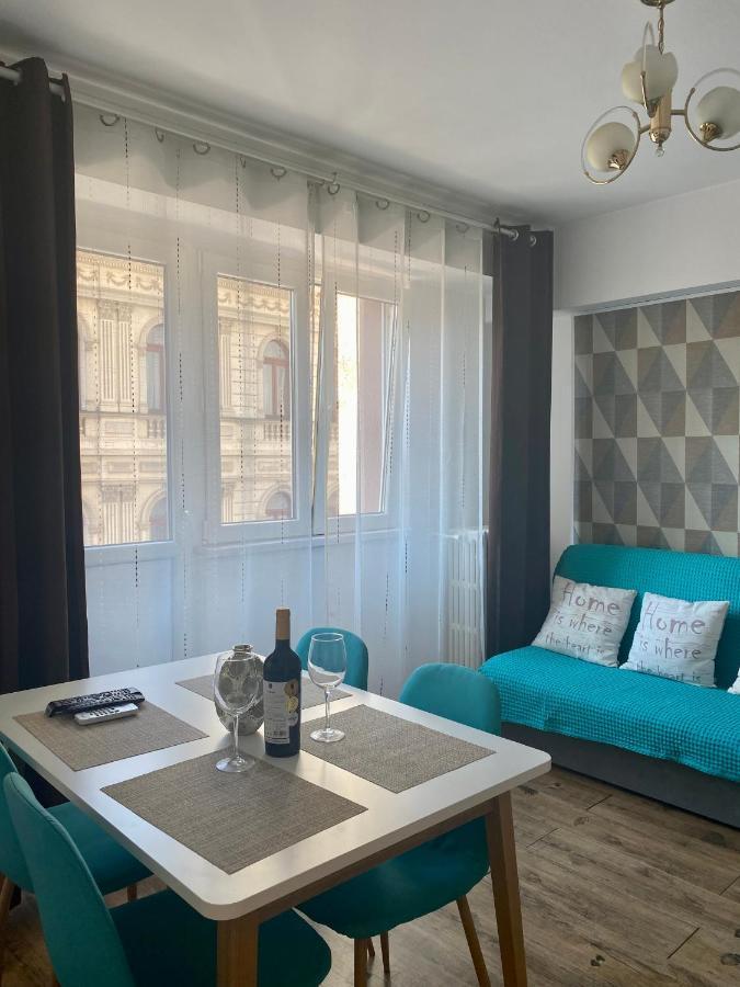 Ultracentral - Apartament Pe Calea Victoriei Бухарест Екстер'єр фото